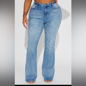 Fashion Nova Stretch Flare Jeans size 13